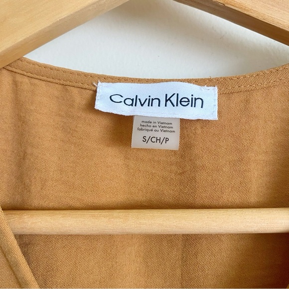 Calvin KleinTop | Size Small | Blouse | Brown | office clothing | dress shirt - Picture 3 of 3